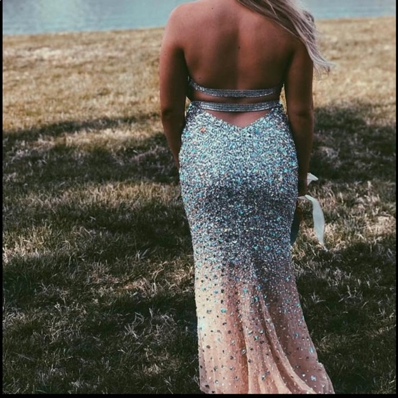 Prom dress - Picture 11 of 13